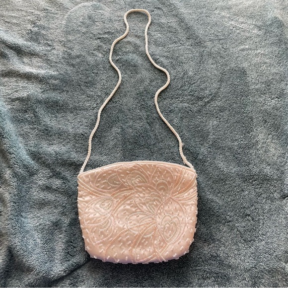 Elegant Cream Embroidered Women's Bag - Picture 2 of 6